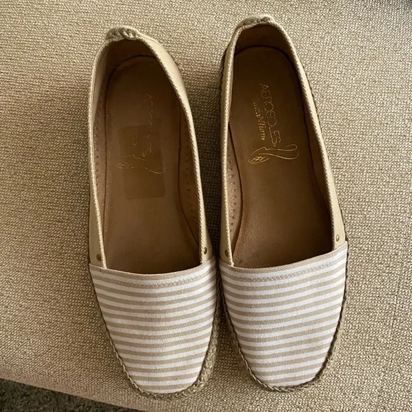 Aerosoles Loafers Beige Stripe Fabric Upper
Size 9.5 - Picture 1 of 5